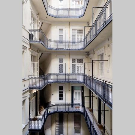 Oktober 6/8 Apartment Βουδαπέστη Εξωτερικό φωτογραφία