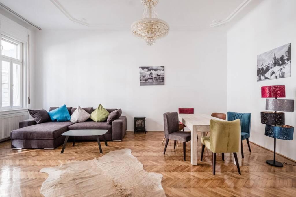 Oktober 6/8 Apartment Βουδαπέστη Εξωτερικό φωτογραφία