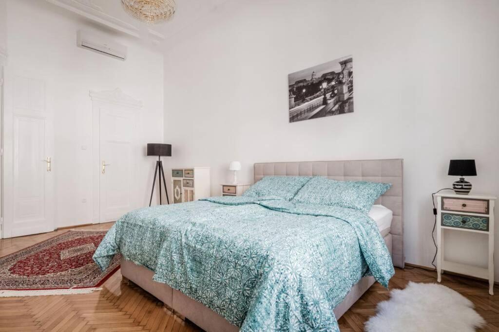 Oktober 6/8 Apartment Βουδαπέστη Εξωτερικό φωτογραφία